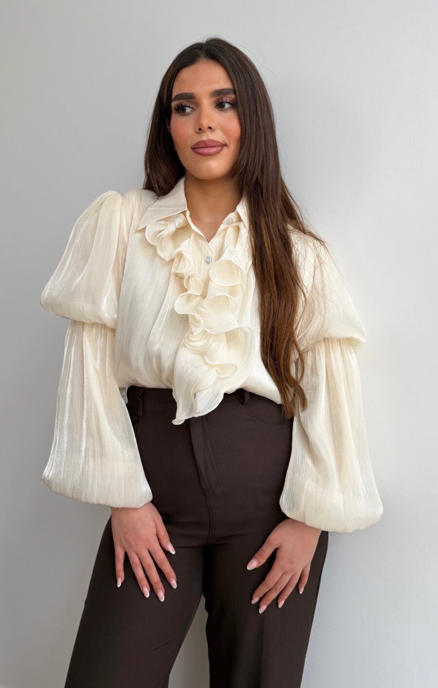 Volant blouse balloon sleeves