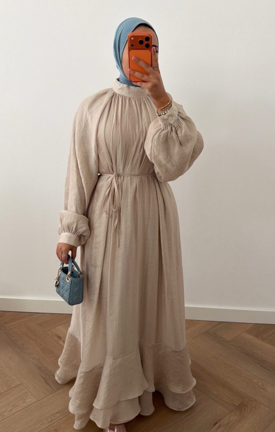 Long volant beige dress