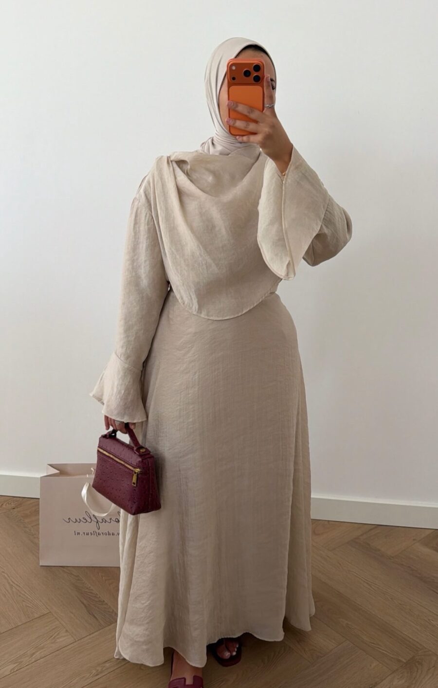 Cape skirt set beige