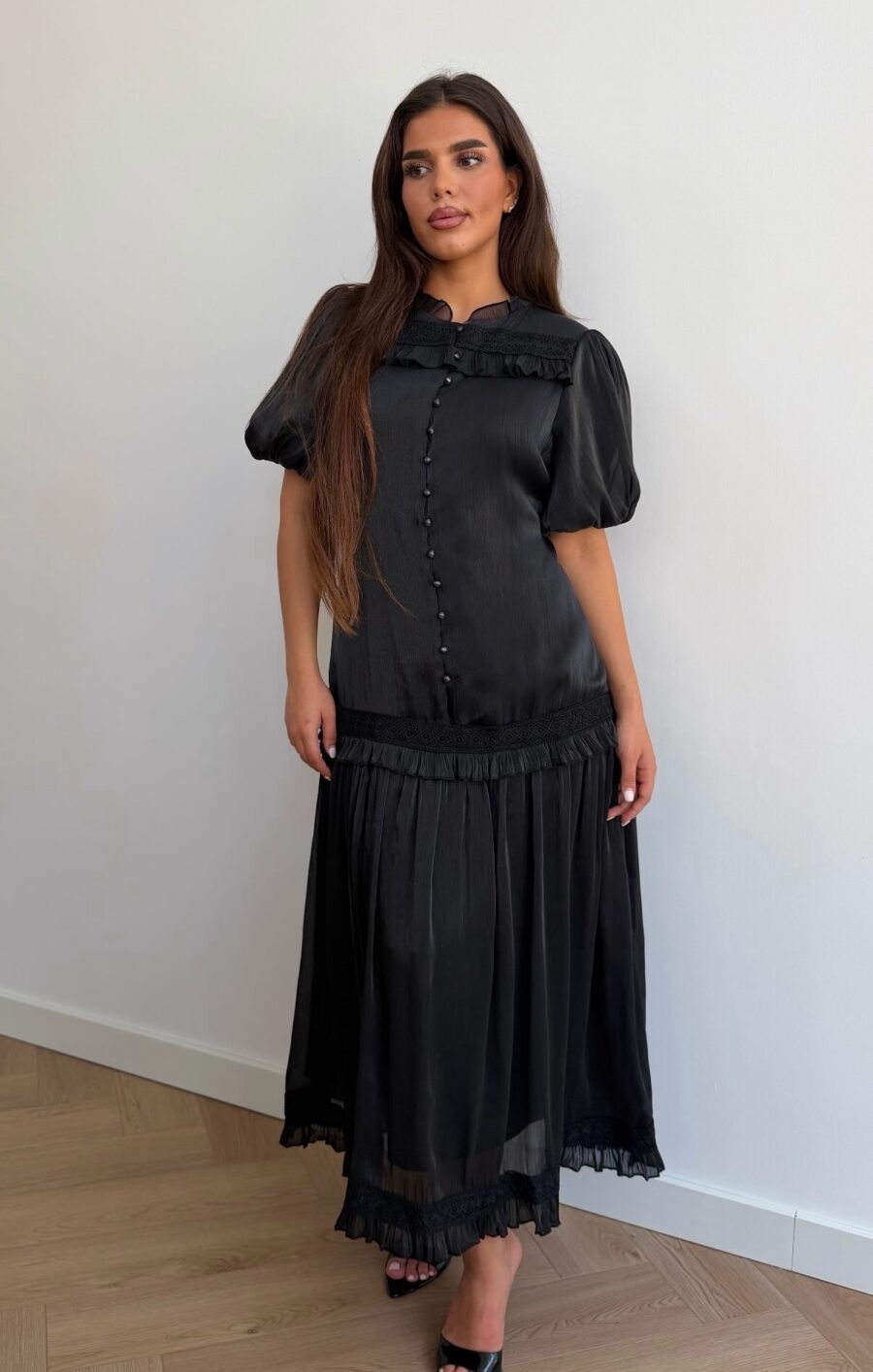 Serafina dress black